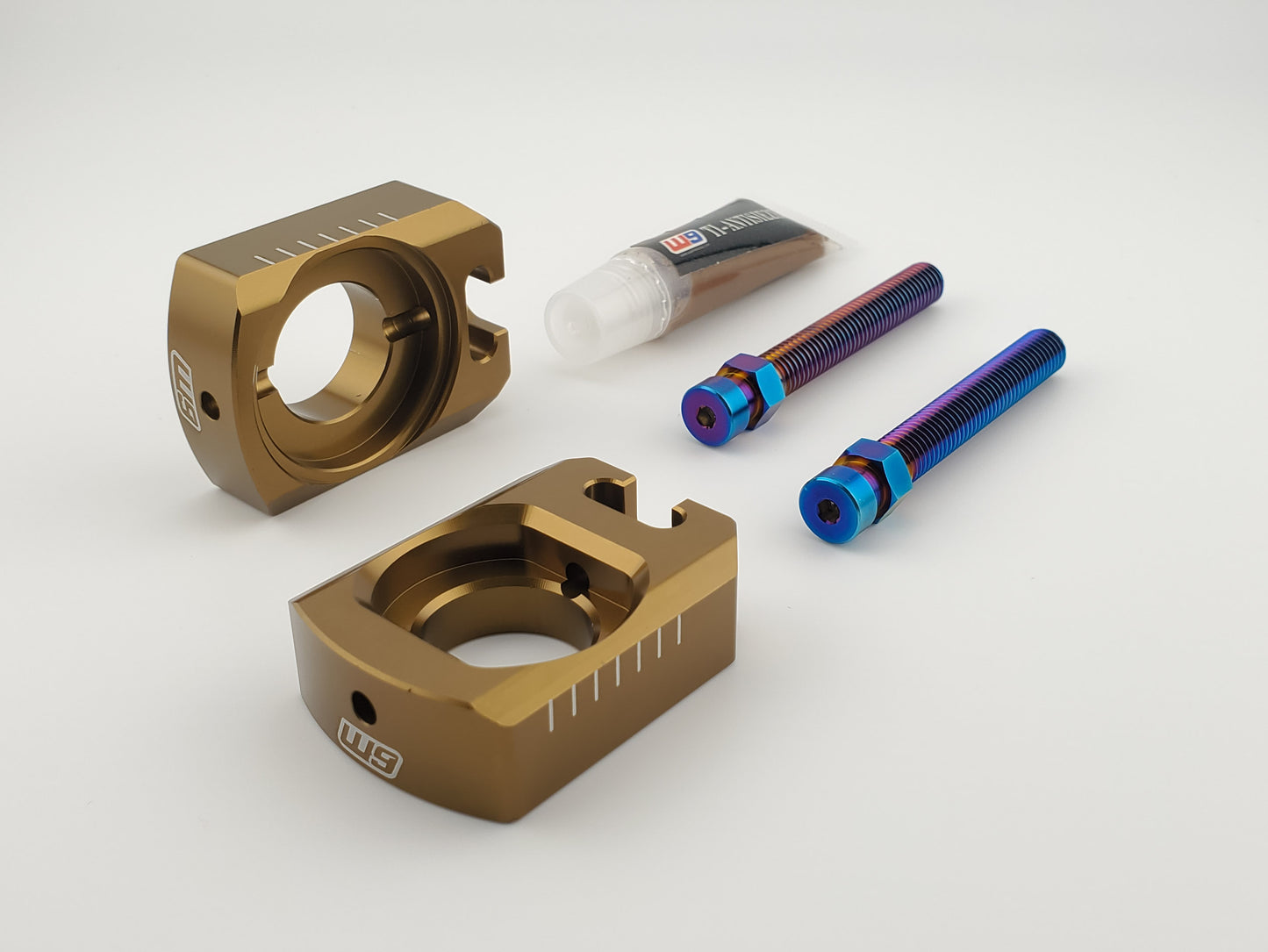 W9 Axle Blocks w/ Ti Hardware (Ultra Bee)