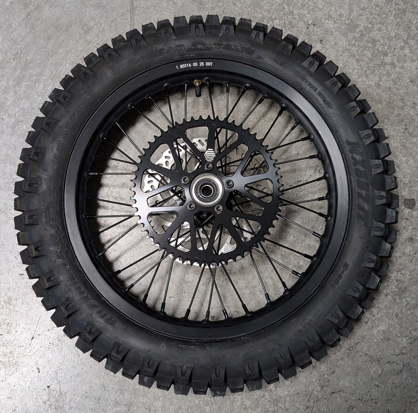 E-Ride Pro SR / 3.0 16" Fatty Rear Wheel & Tire (90/100-16), Black/Straight Pull