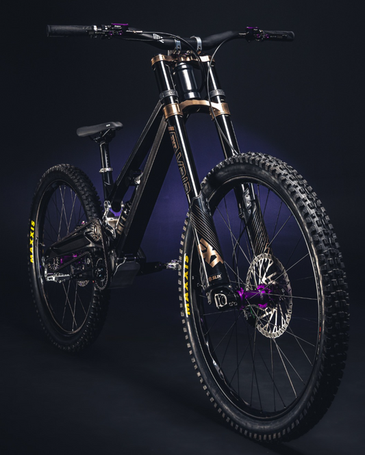 EXT Vaia USD (Inverted) Downhill Air Fork, 200mm Travel, 44/48m Offset